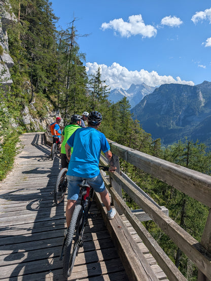 (E-) Bike Tour